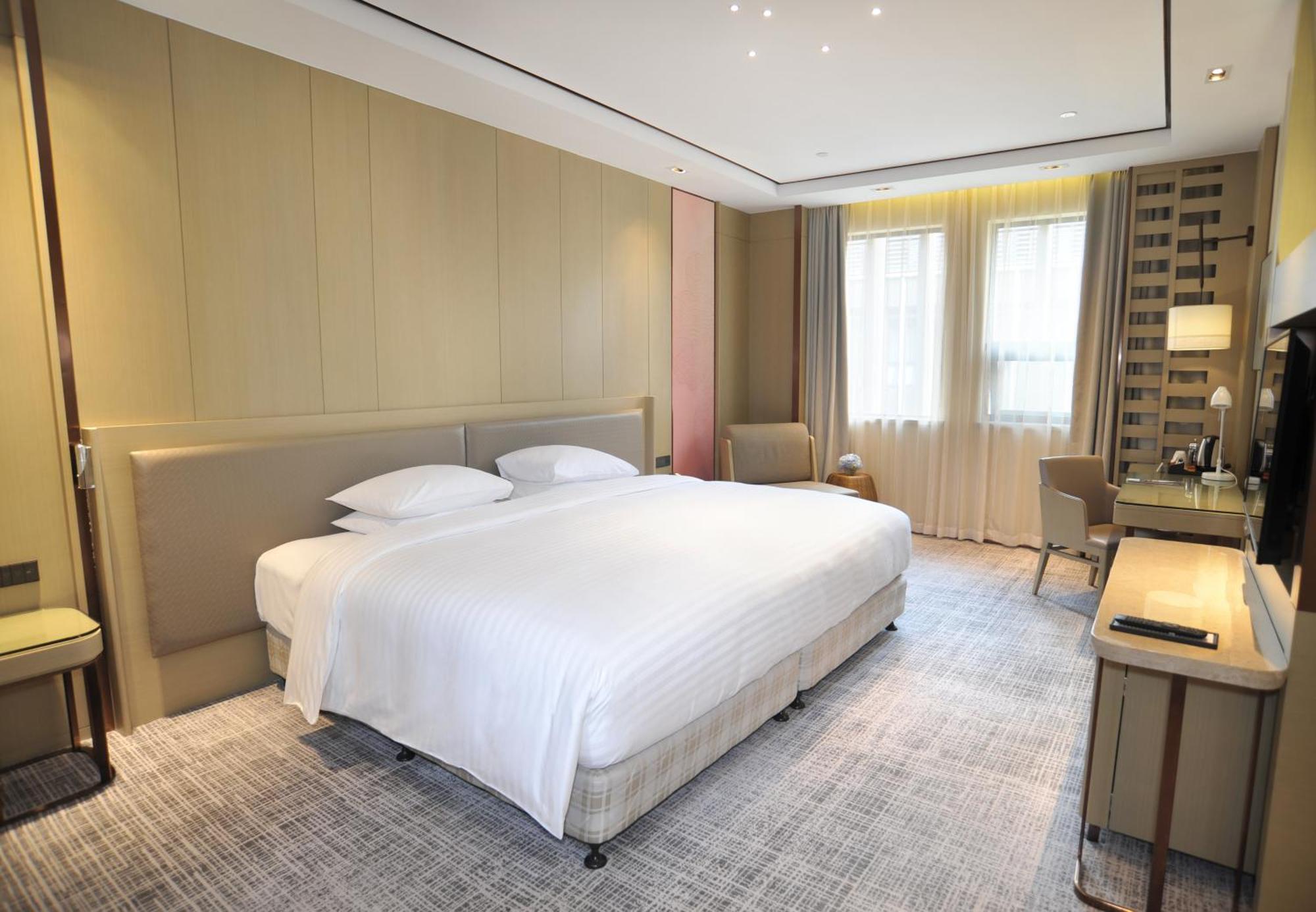 Courtyard By Marriott Shanghai International Tourism And Resorts Zone Exterior foto